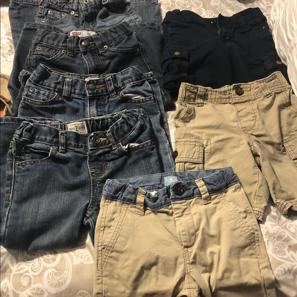 Size 2t toddler jeans & 3t shorts great condition